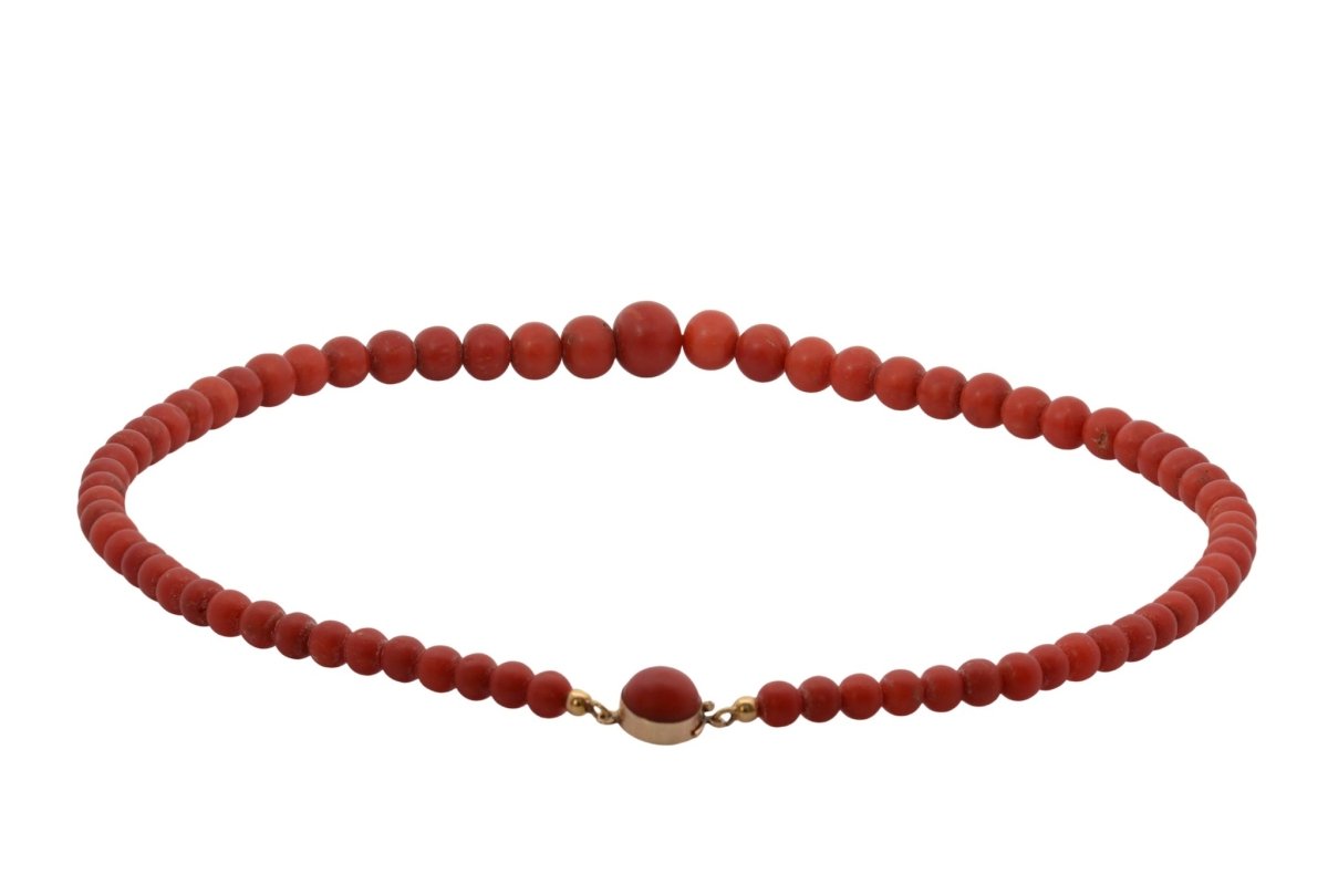 Collier en or jaune et corail - Castafiore