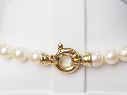 Collier en or jaune et perles d'Akoya - Castafiore