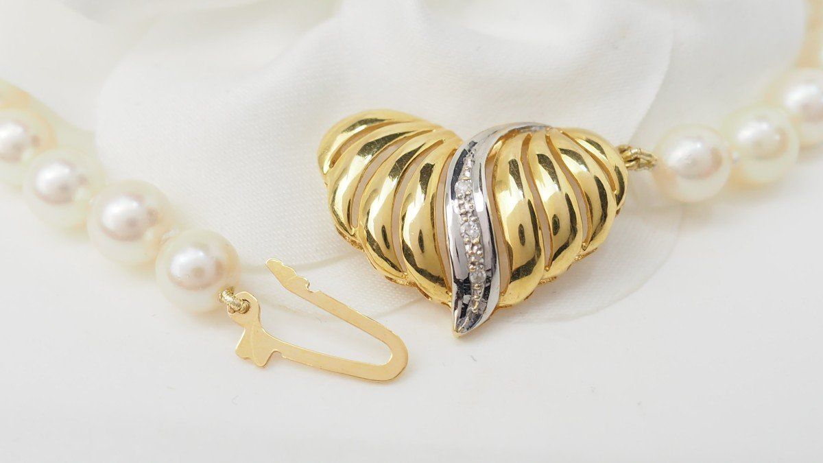 Collier en or jaune et perles de culture - Castafiore