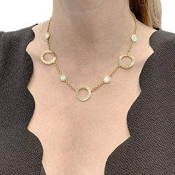Collier Maille BULGARI "Bulgari Bulgari" en or jaune et nacre - Castafiore