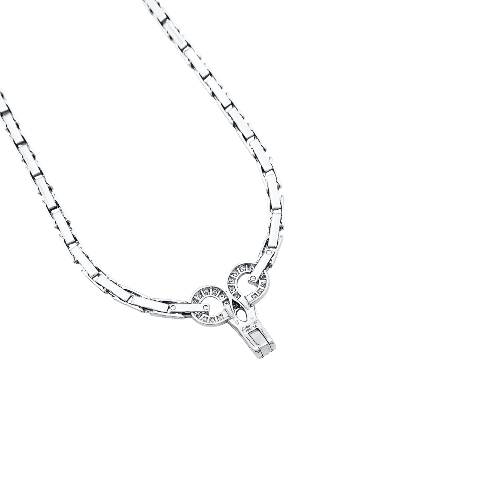 Collier Maille CARTIER "Agrafe" en or blanc et diamants - Castafiore