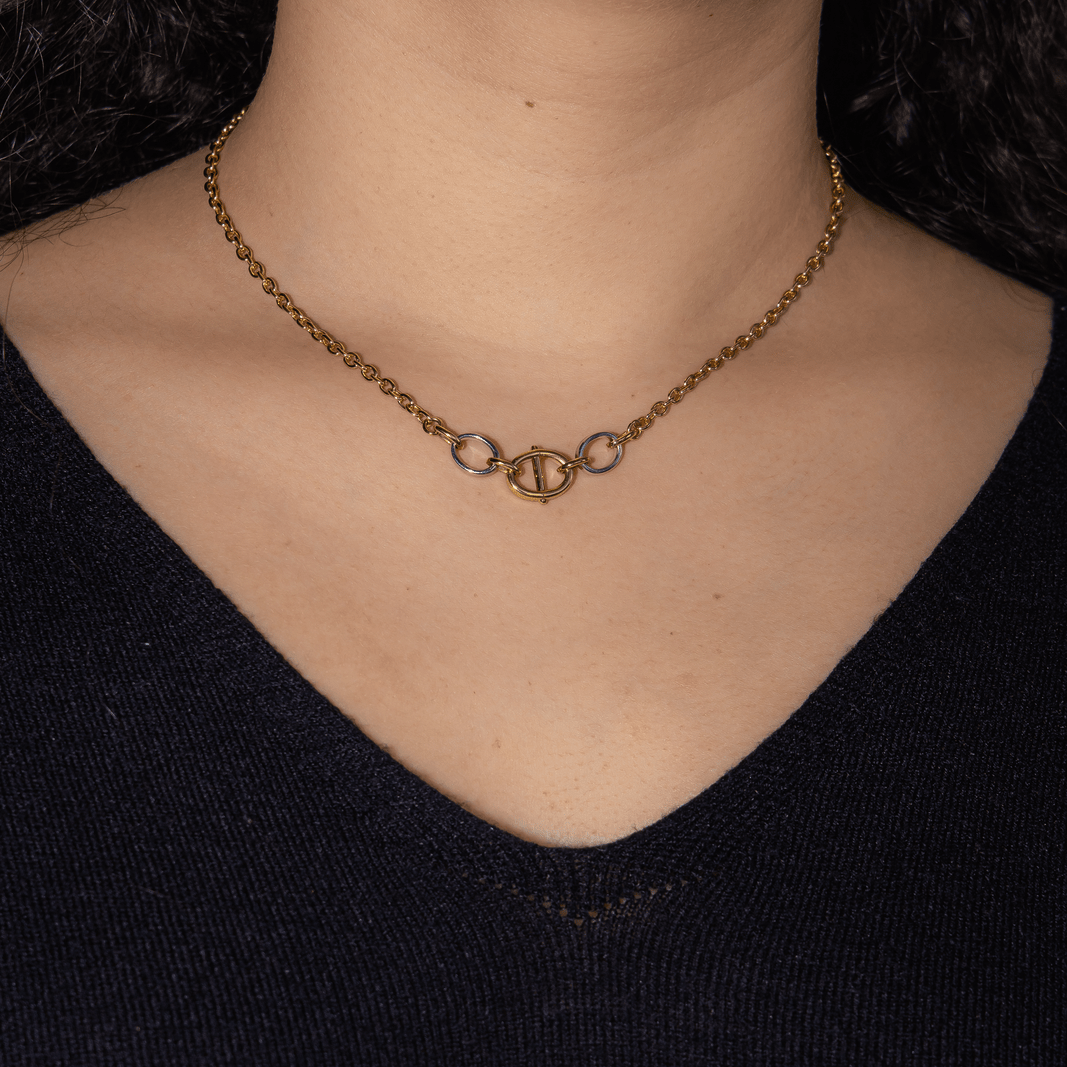 Collier Maille CARTIER "Étrier" en or jaune et or blanc - Castafiore