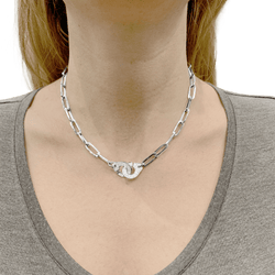 Collier Maille DINH VAN "Menottes R.15" en or blanc et diamants - Castafiore