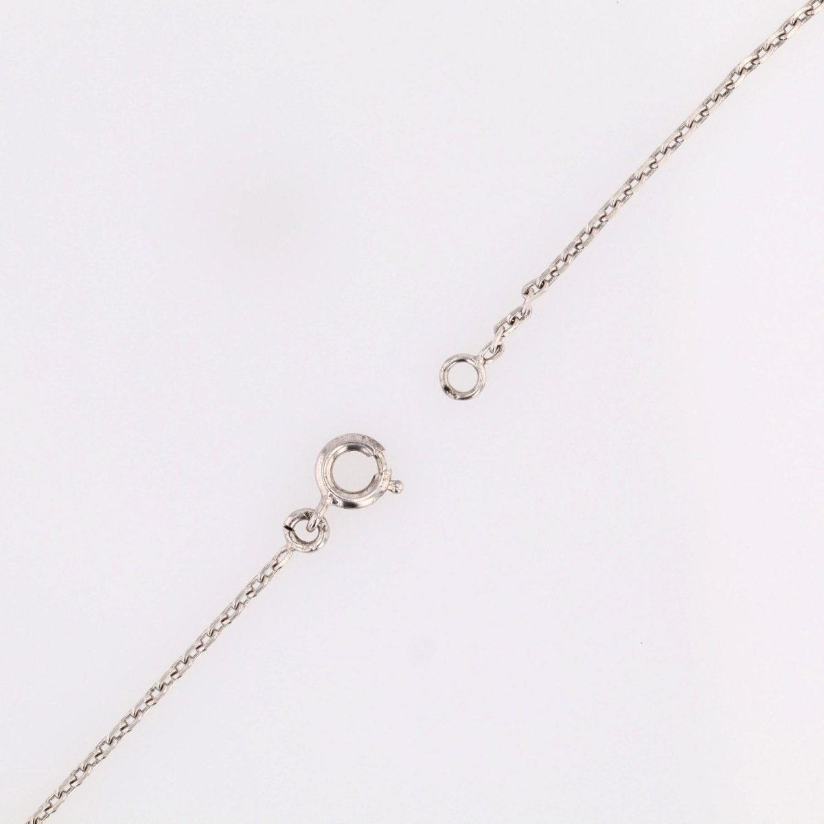 Collier maille forçat en or blanc et saphir - Castafiore