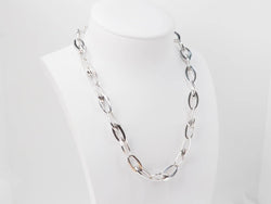 Collier maille ovale en or blanc - Castafiore