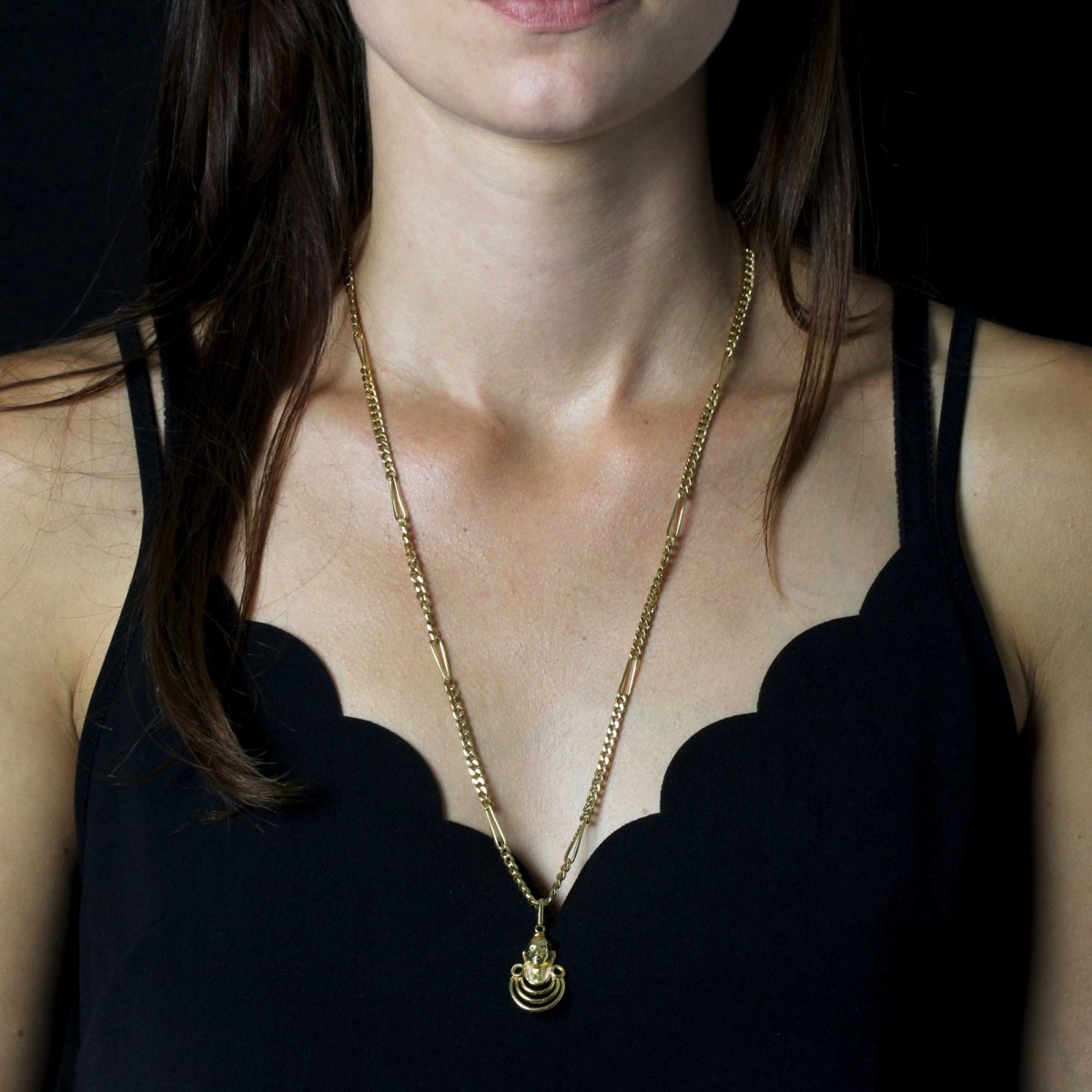 Collier MASAI Pendentif gravé en or jaune - Castafiore