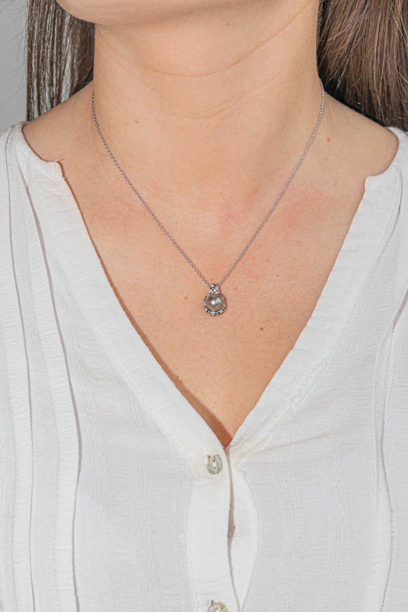 Collier MAUBOUSSIN "Perle Caviar Mon Amour" en Or blanc et Perle - Castafiore