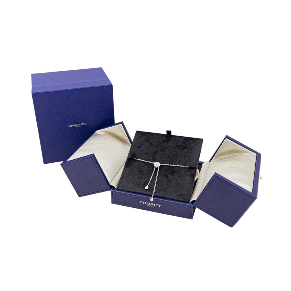 Collier Négligé CHAUMET "Lien Séduction" en or blanc et diamants - Castafiore