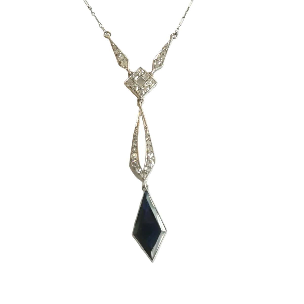 Collier Négligé en platine, saphir et diamants - Castafiore