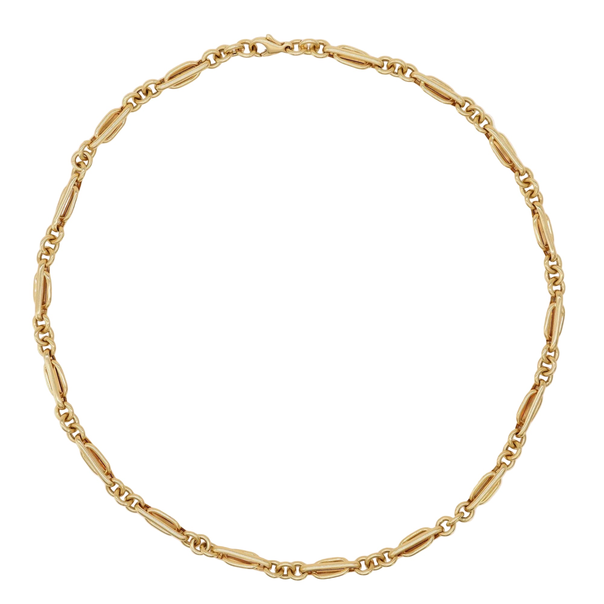 Necklace yellow gold oval staple and round mesh