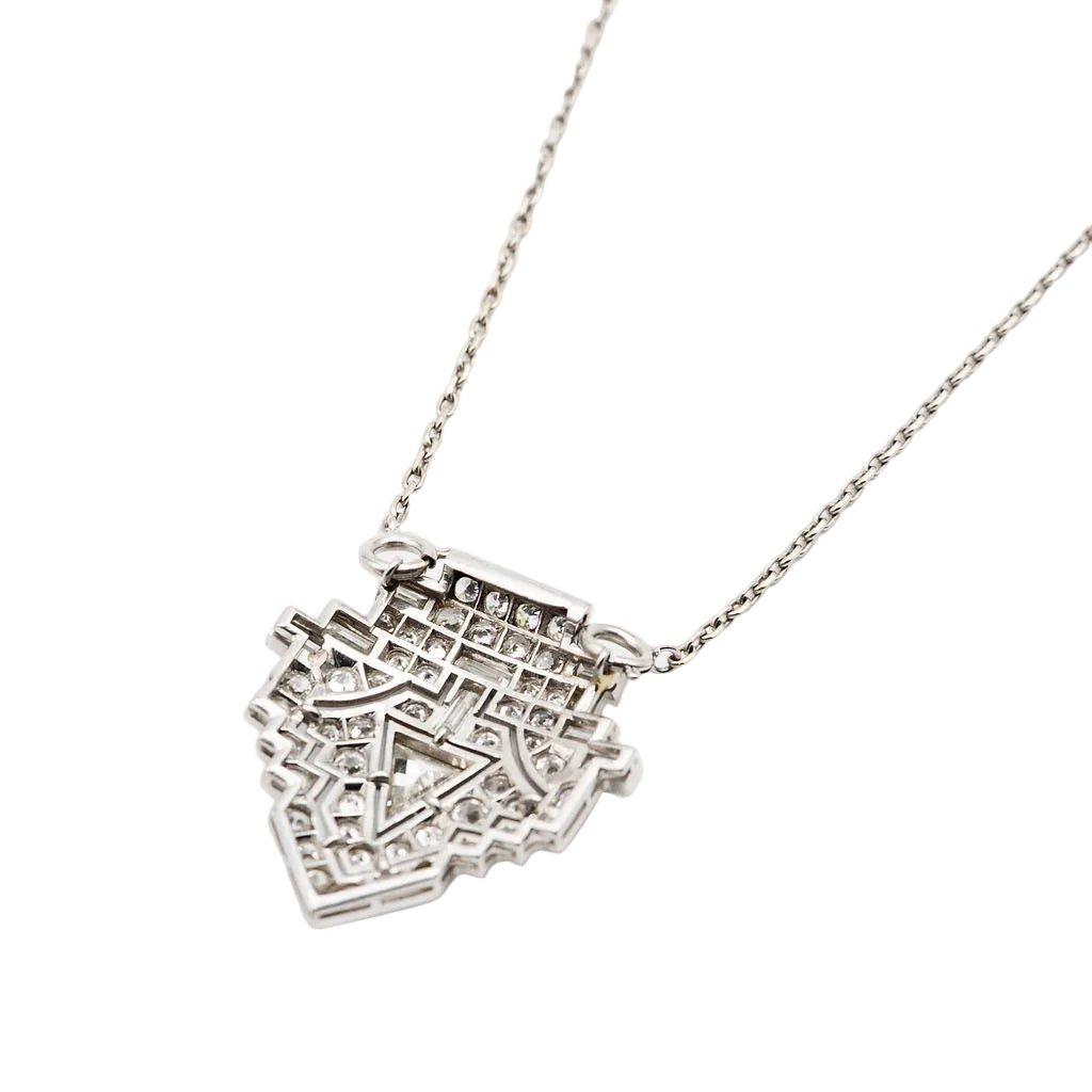 Collier Pendentif Art Déco en platine, or blanc et diamants - Castafiore