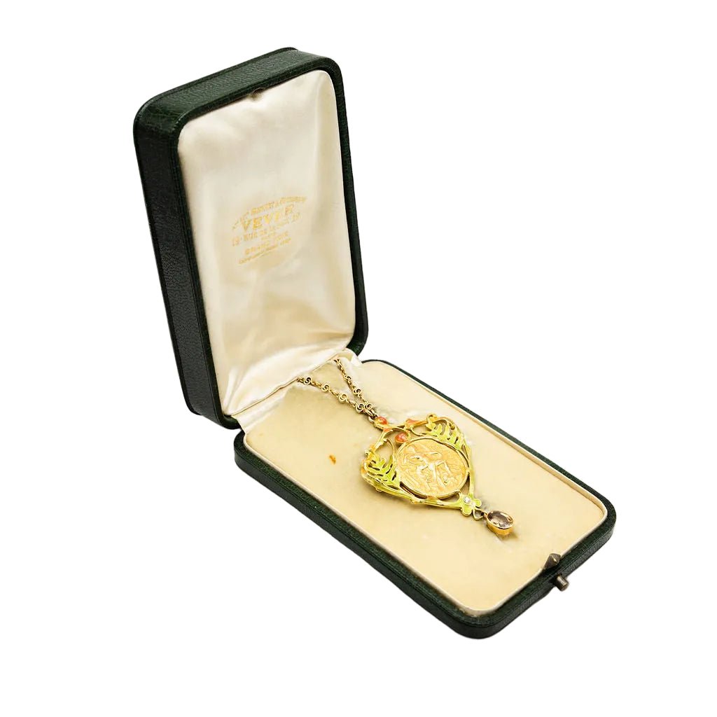 Collier Pendentif Art Nouveau HENRI VEVER en or jaune, émail et béryl - Castafiore