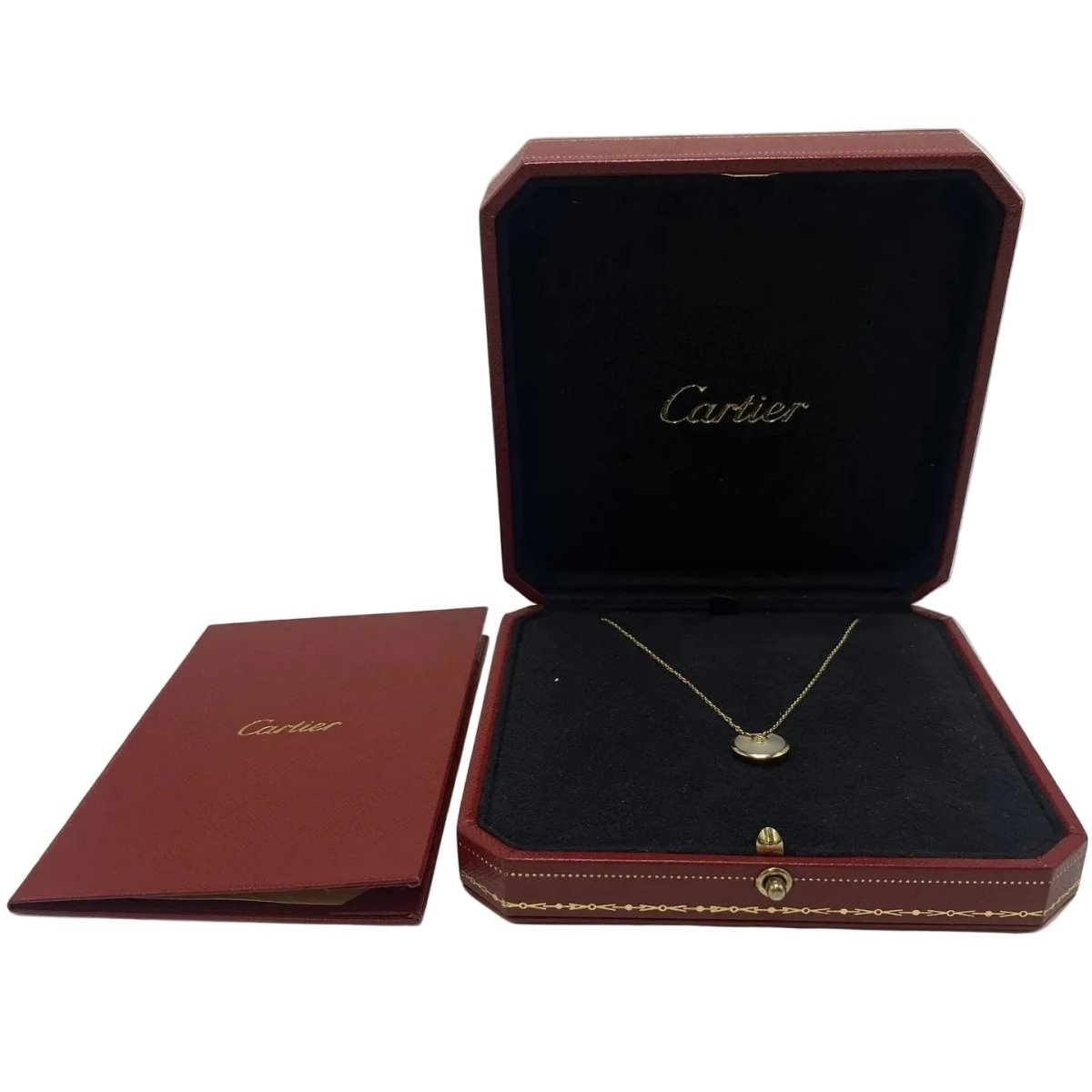 Collier Pendentif CARTIER "Amulette" en or jaune, nacre et diamants - Castafiore