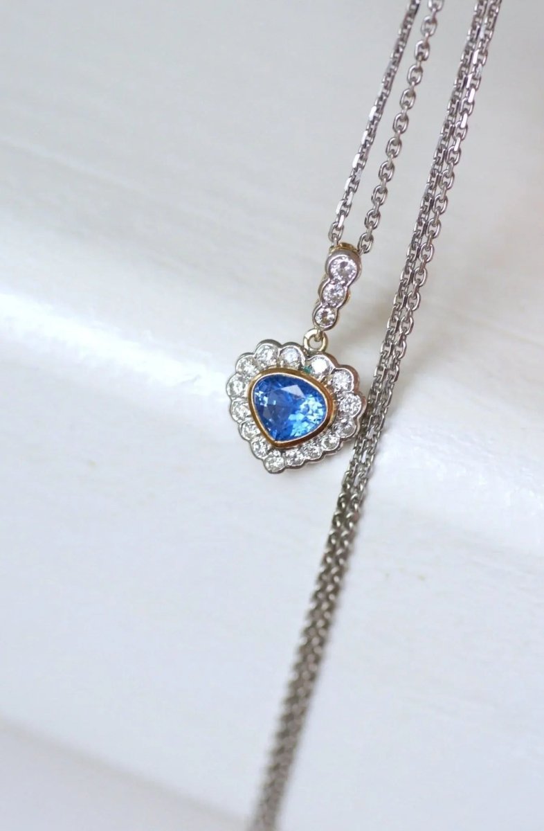Collier Pendentif Coeur saphir Ceylan et diamants - Castafiore