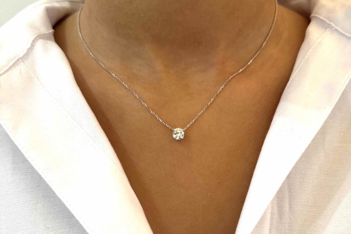 Collier pendentif diamant en or blanc - Castafiore