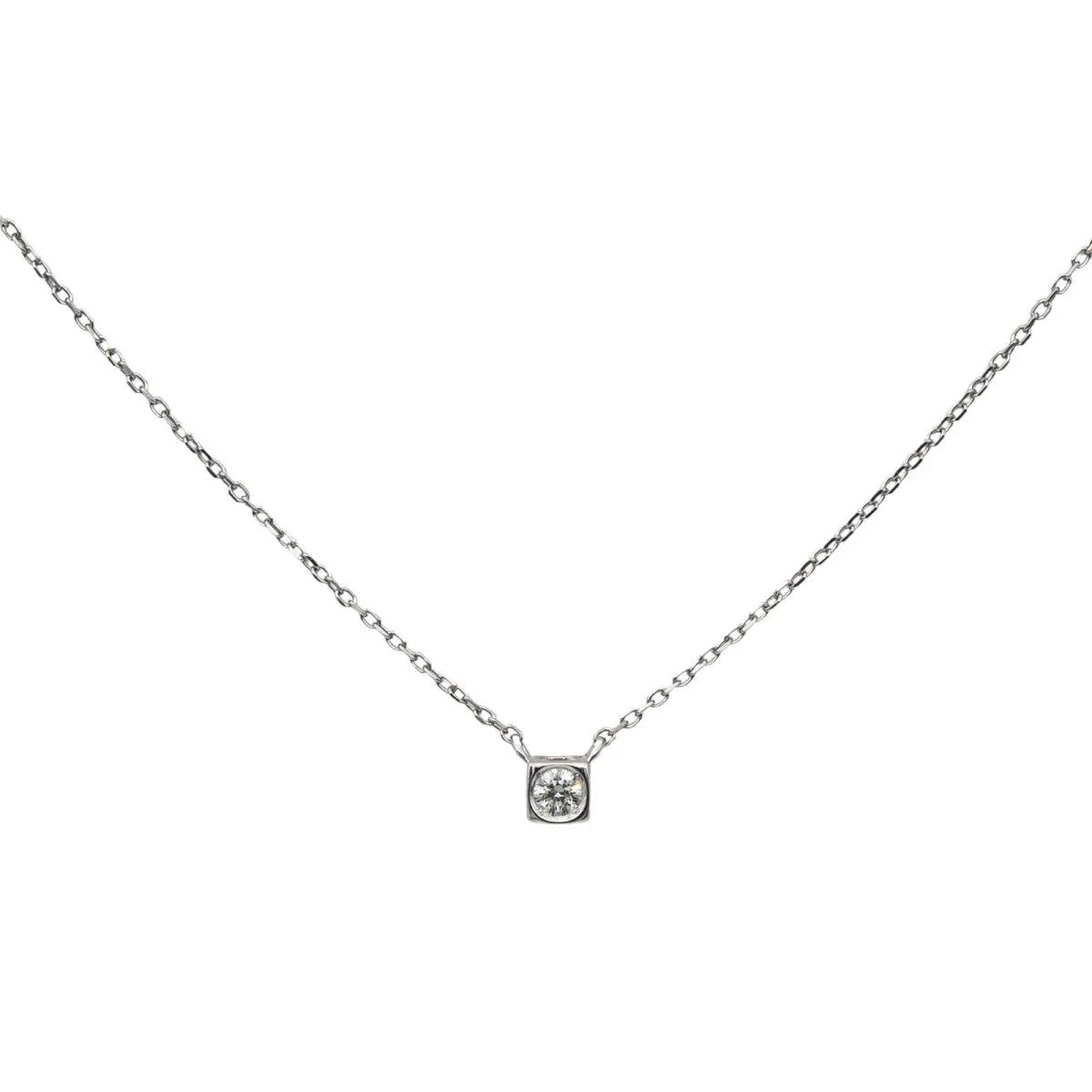 Collier Pendentif DINH VAN "Le Cube" en or blanc et diamant - Castafiore