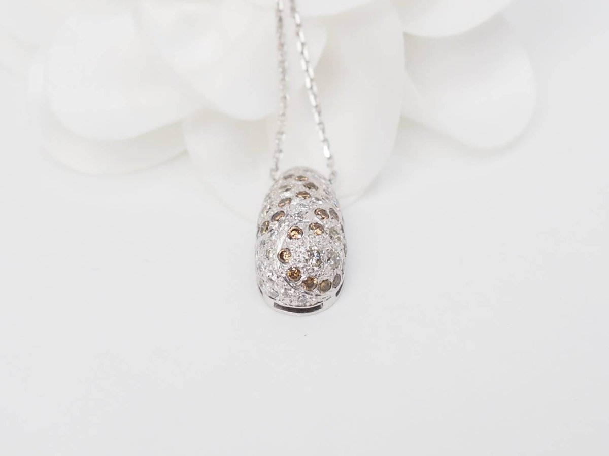 Collier pendentif dôme en or blanc et diamants - Castafiore