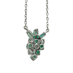 Collier Pendentif en or blanc, émeraudes et diamants - Castafiore