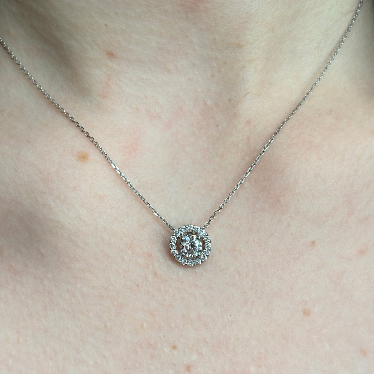 Collier Pendentif en or blanc et diamants - Castafiore