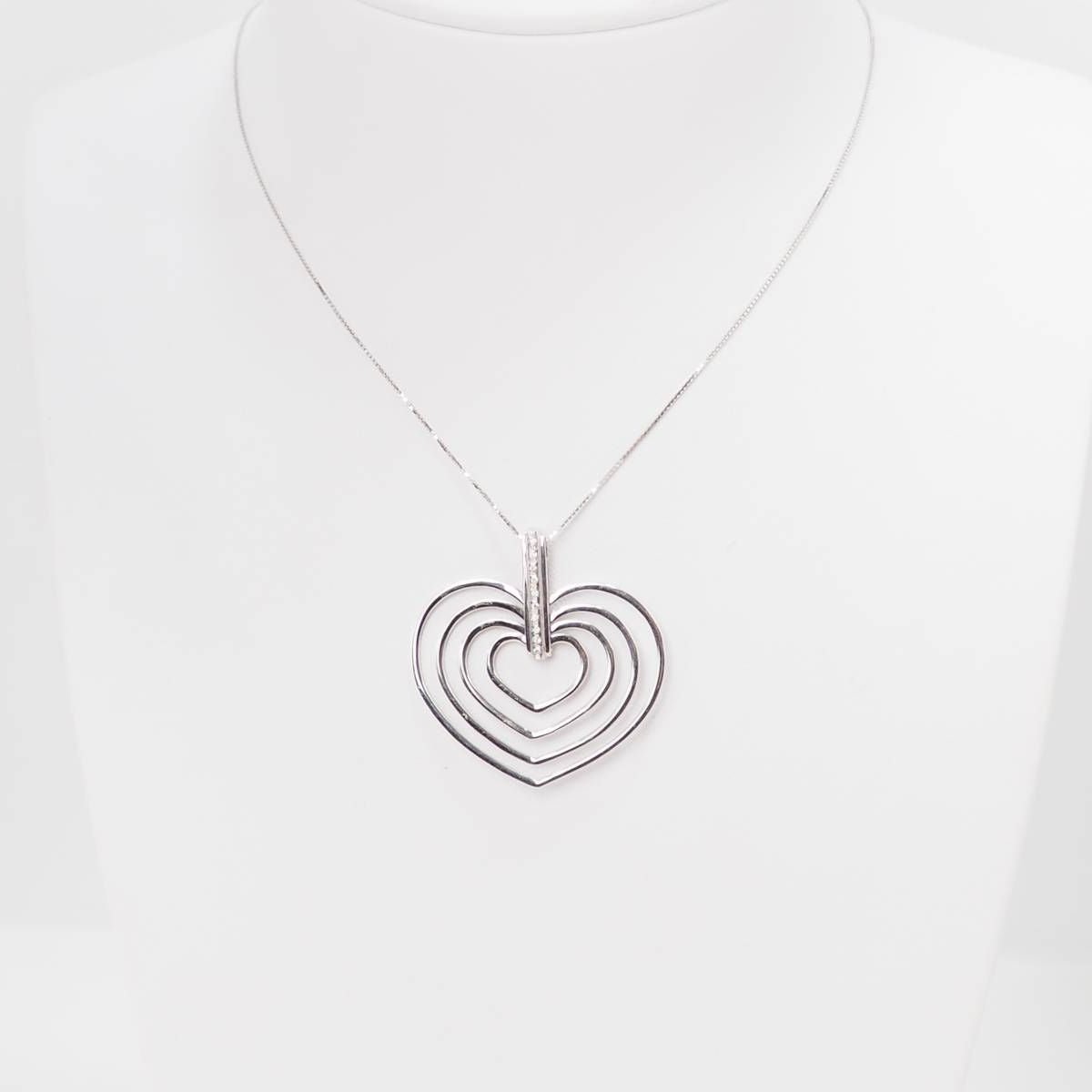 Collier Pendentif en or blanc et diamants - Castafiore