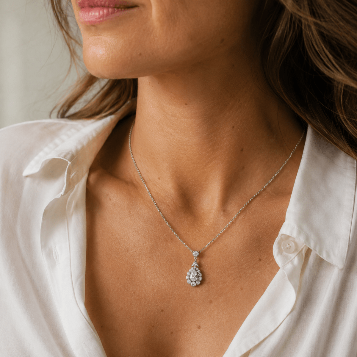Collier Pendentif en or blanc et diamants - Castafiore