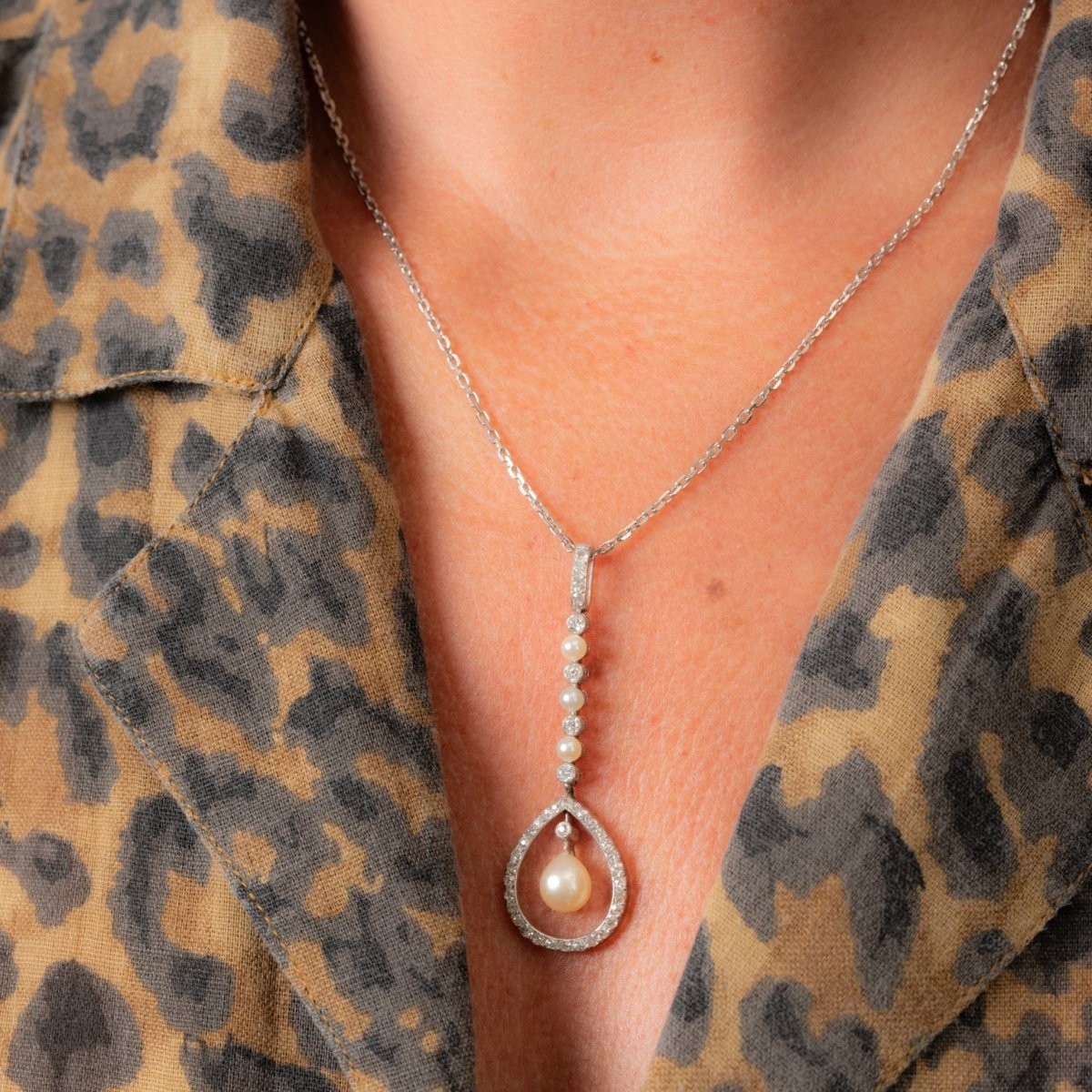 Collier Pendentif en or blanc, perle et diamants - Castafiore