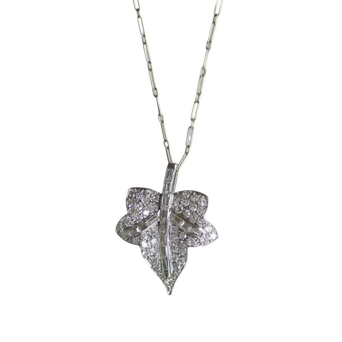 Collier Pendentif en or blanc, platine et diamants - Castafiore