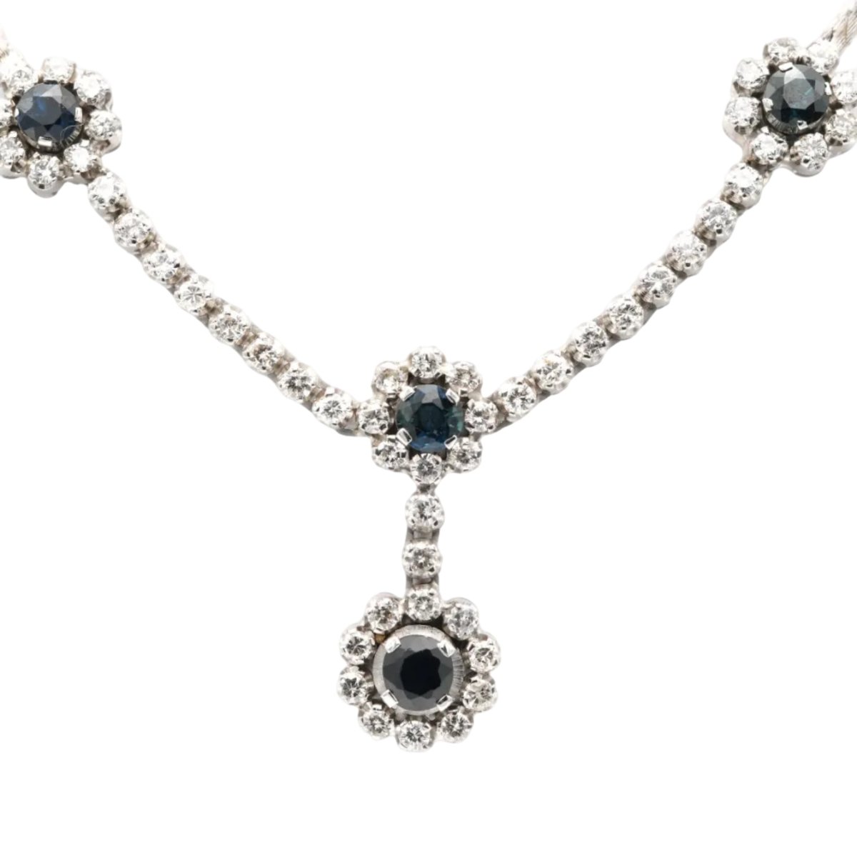 Collier Pendentif en or blanc, saphirs et diamants - Castafiore