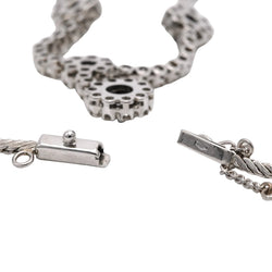 Collier Pendentif en or blanc, saphirs et diamants - Castafiore