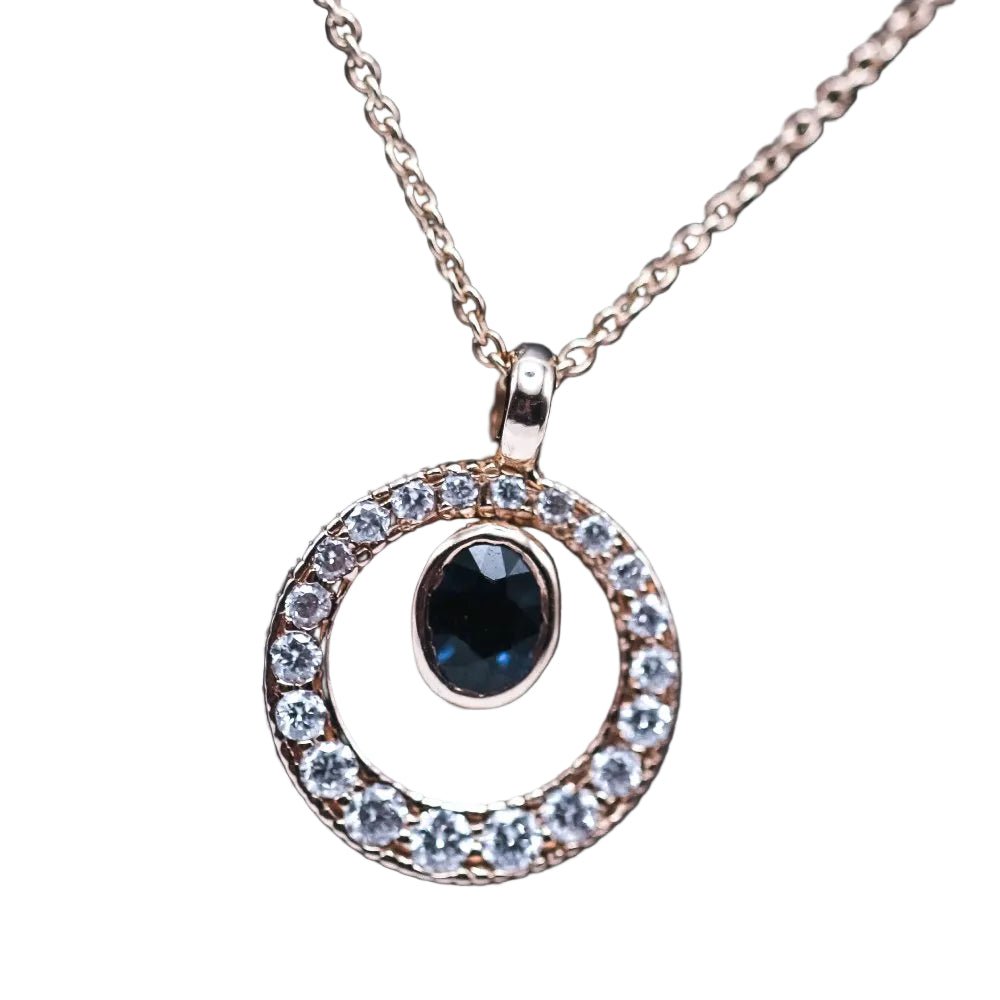 Collier Pendentif en or bleu, saphir et diamants - Castafiore