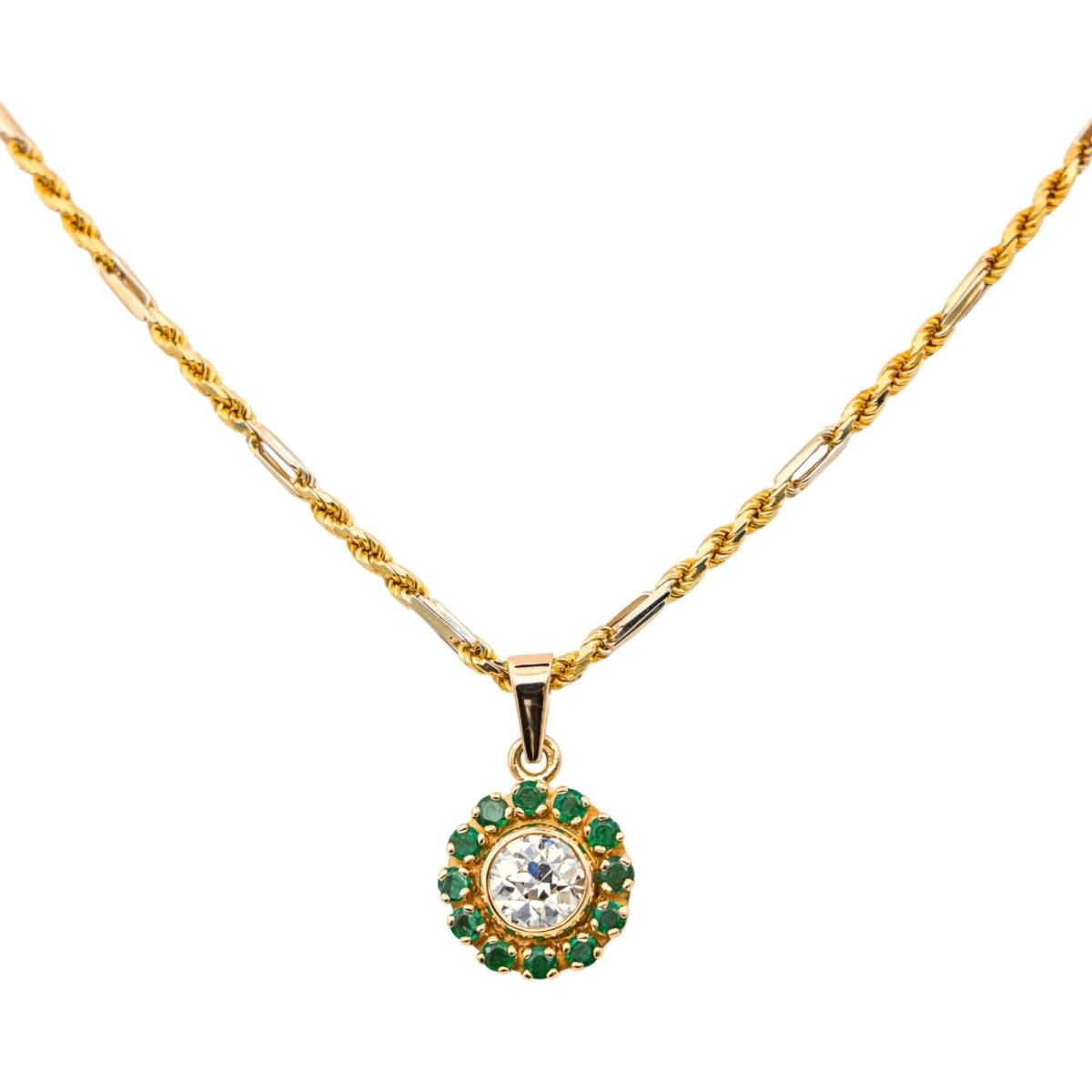 Collier Pendentif en or jaune, émeraudes et diamant - Castafiore