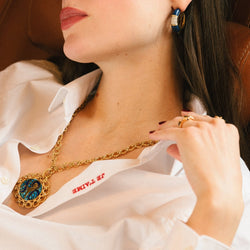 Collier Pendentif en or jaune et émail - Castafiore