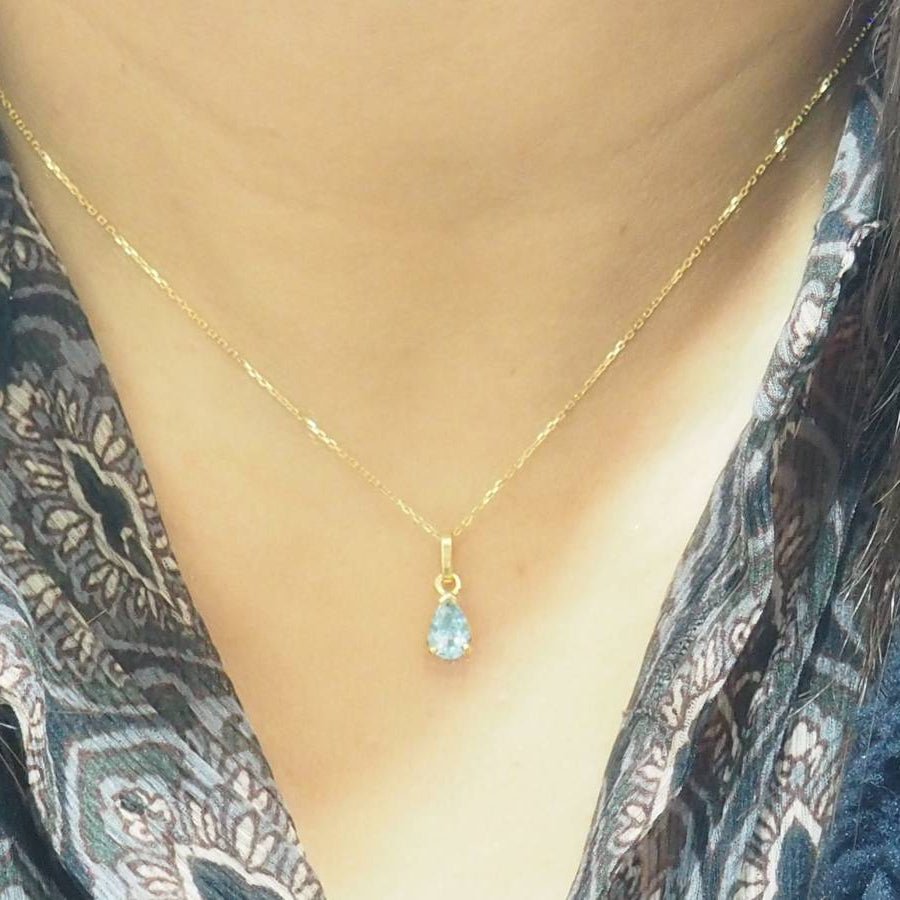 Collier Pendentif en or jaune et topaze - Castafiore