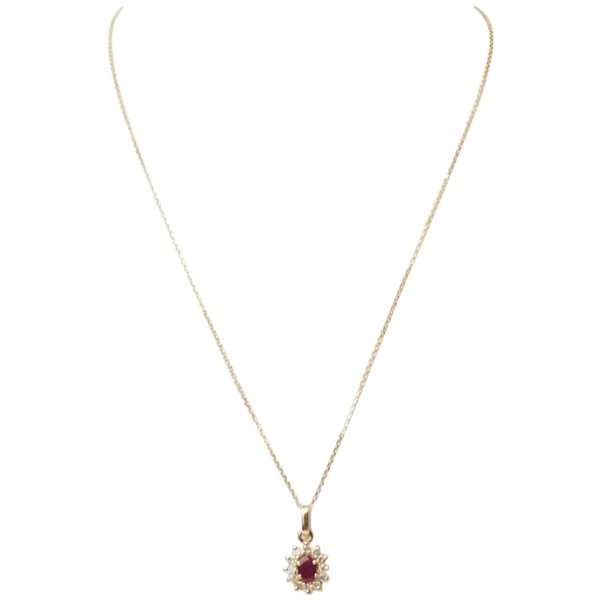 Collier Pendentif en or jaune, rubis et diamants - Castafiore