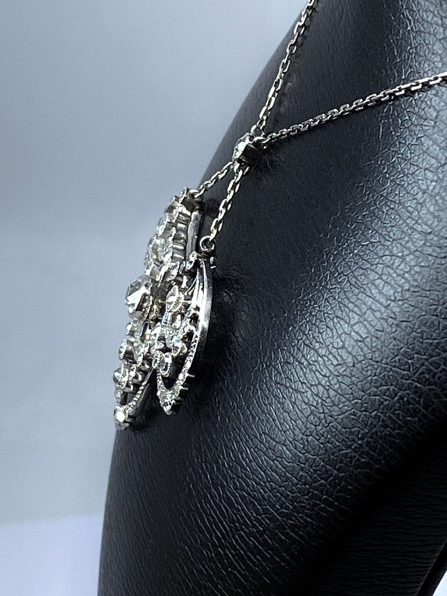 Ancien très joli pendentif médaillon reliquaire début 1900 Ancien très joli pendentif médaillon reliquaire début 1900