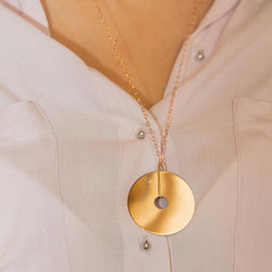 Collier Pendentif GINETTE NY "Jumbo donut on chain" en or rose - Castafiore