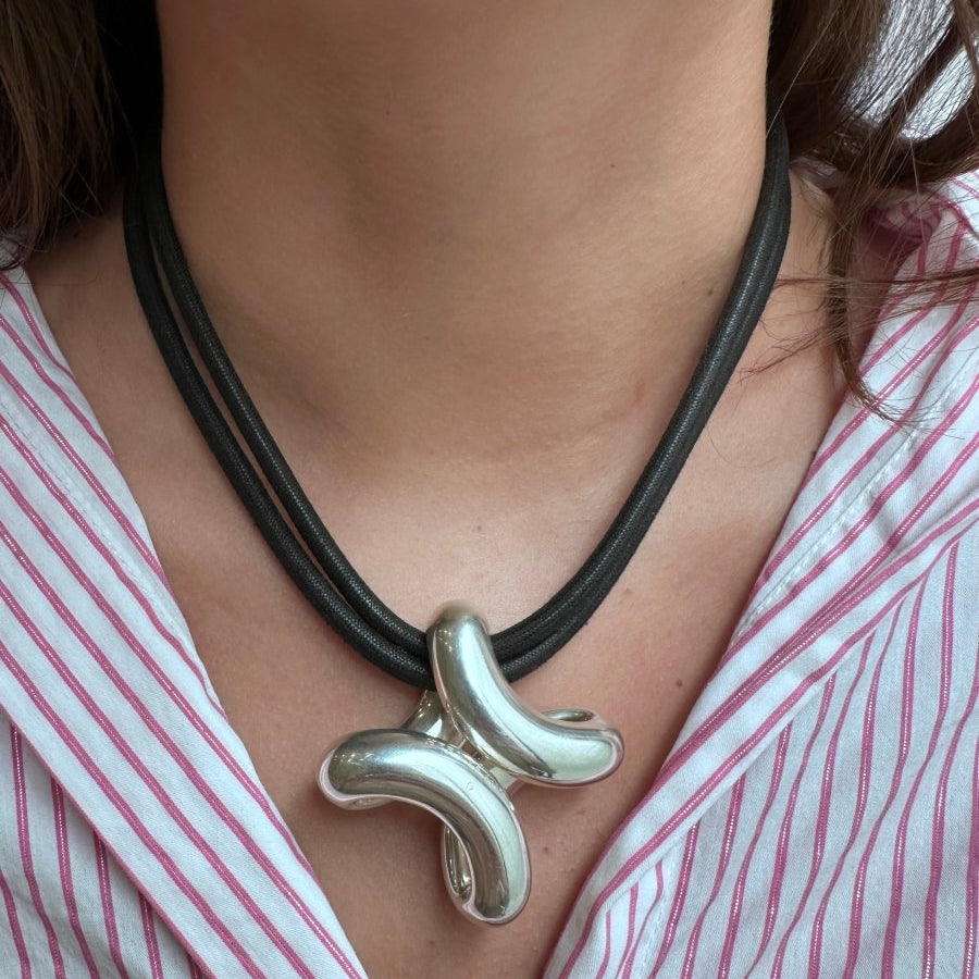 Collier Pendentif HERMÈS "Lima" en argent - Castafiore