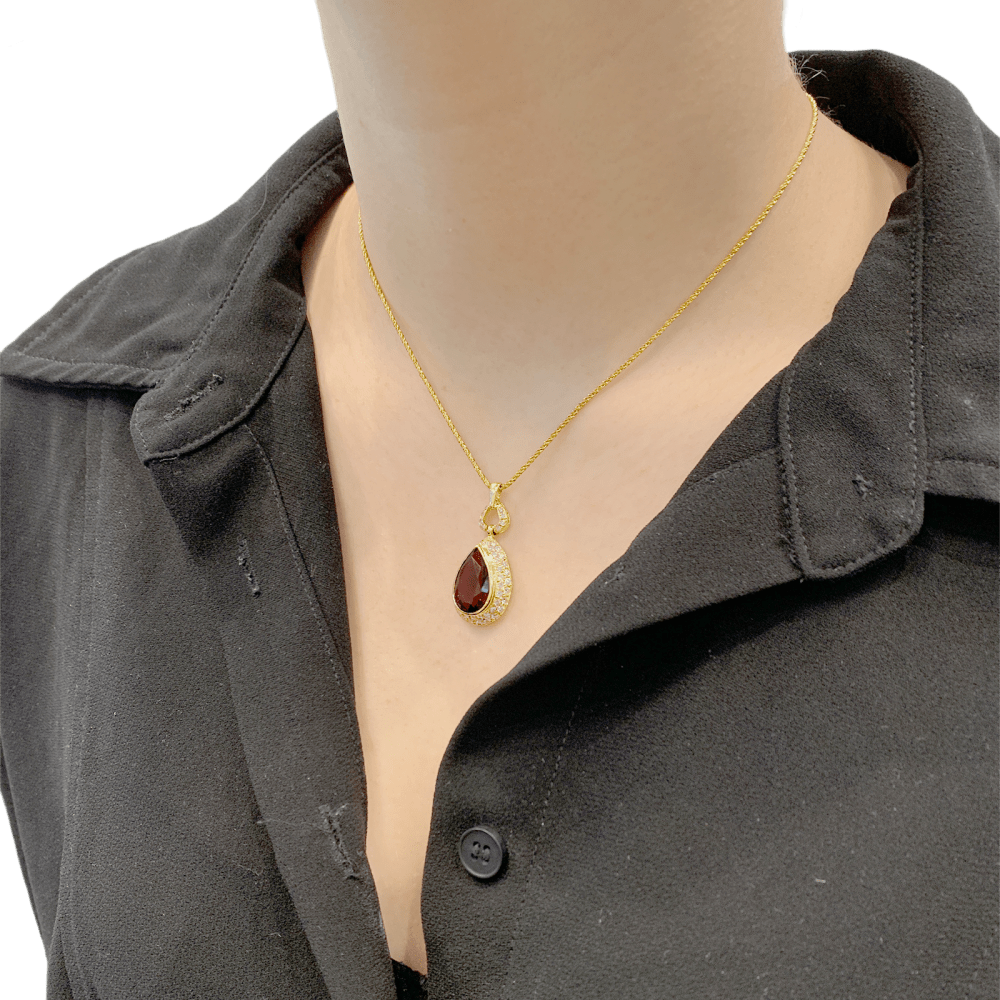 Collier Pendentif H.STERN en or jaune, citrine et diamants - Castafiore