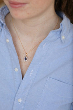 Collier pendentif marguerite saphir et diamants - Castafiore