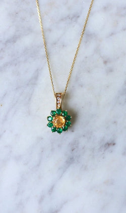 Collier Pendentif Marguerite Saphir Jaune et Emeraudes - Castafiore