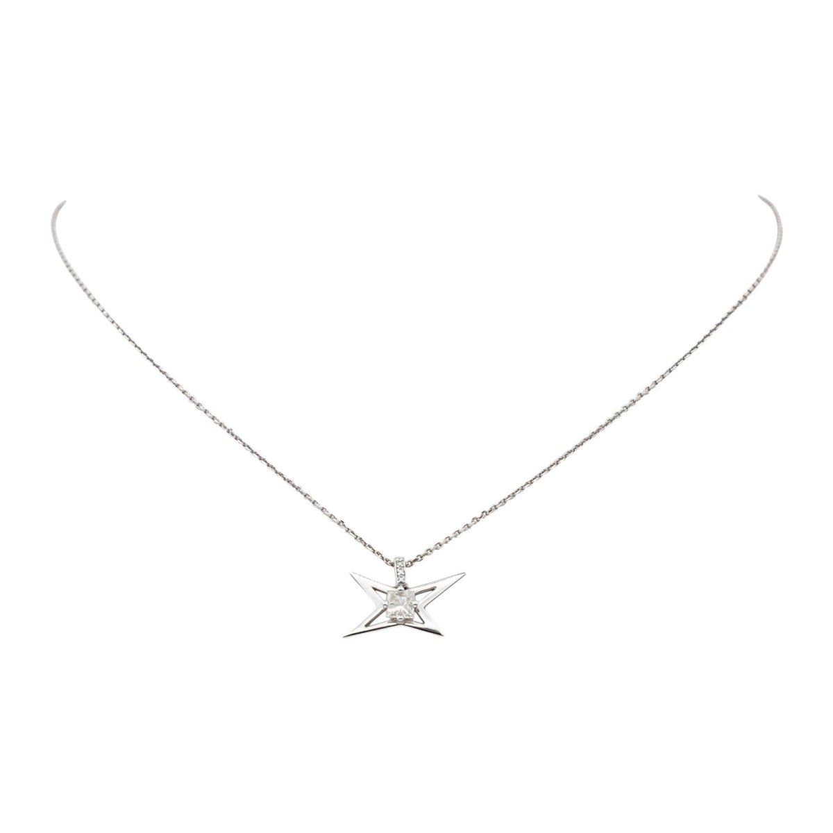 Collier Pendentif MAUBOUSSIN "Ma Princesse à moi" en or blanc et diamants - Castafiore