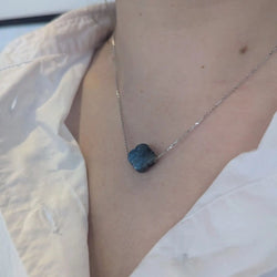 Collier Pendentif MORGANNE BELLO en or blanc et labradorite - Castafiore