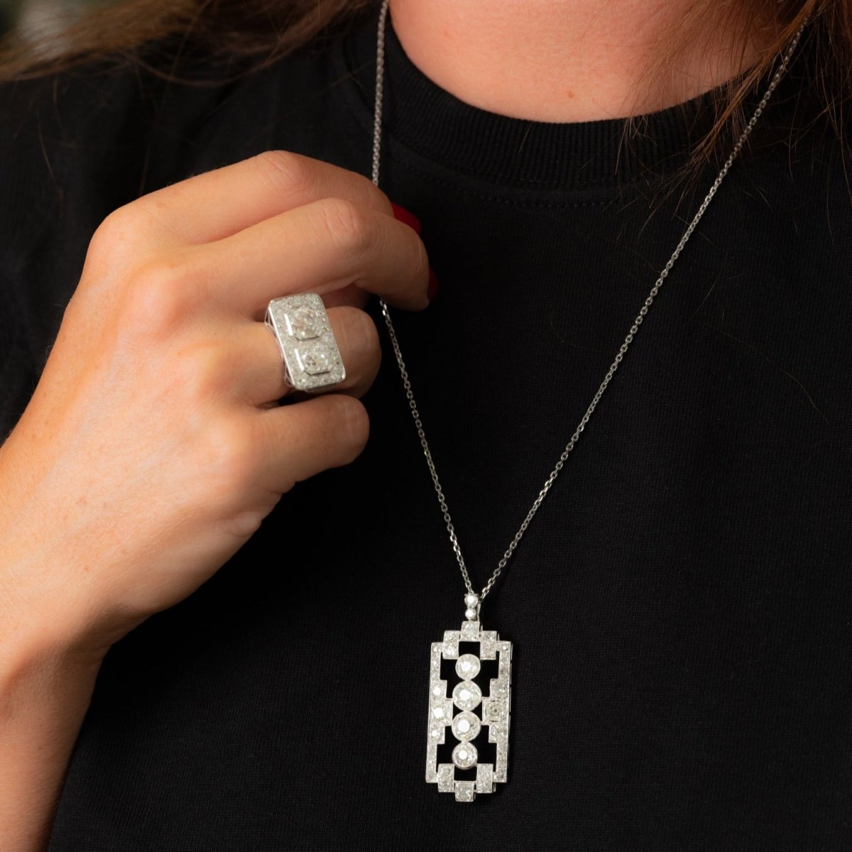 Collier Pendentif Plaque en or blanc, platine et diamants - Castafiore