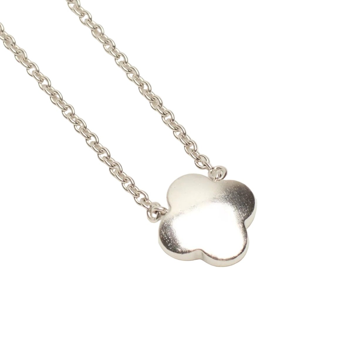 Collier Pendentif VAN CLEEF & ARPELS "Pure Alhambra" en or blanc et diamants - Castafiore