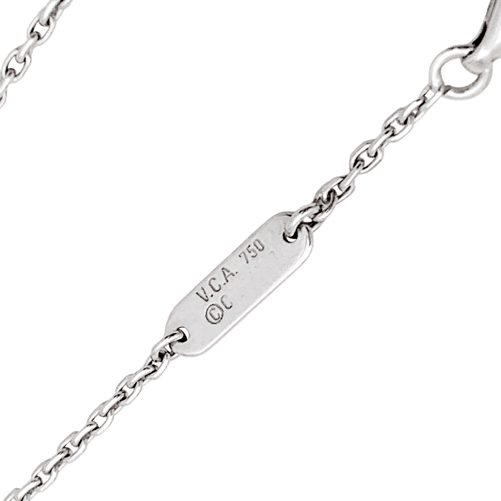 Collier Pendentif VAN CLEEF & ARPELS "Trèfle" en or blanc et diamants - Castafiore