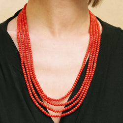 Collier perles de corail fermoir en or - Castafiore