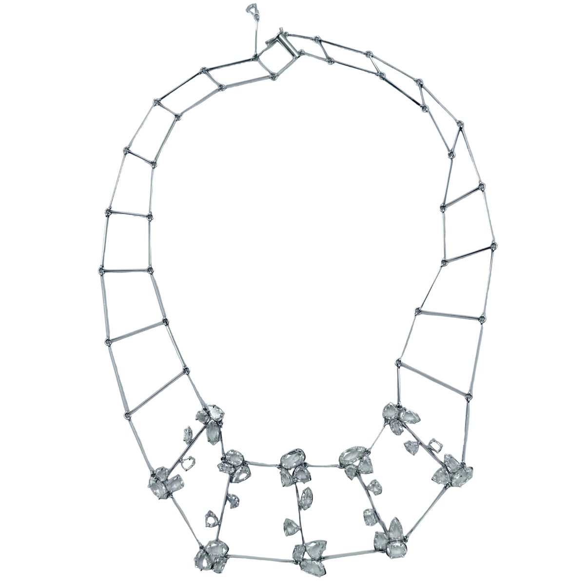 Collier plastron en or blanc et diamants - Castafiore