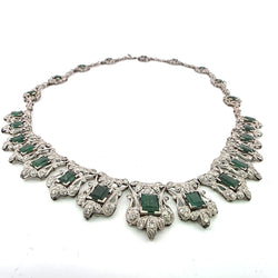 Collier Plastron en platine, émeraudes et diamants - Castafiore