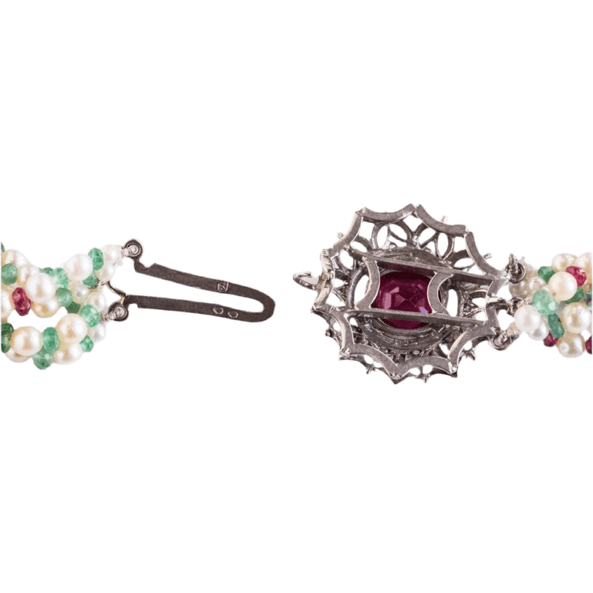 Collier Ras de Cou en or blanc, perles, rubis, saphirs, spinelles et diamants - Castafiore