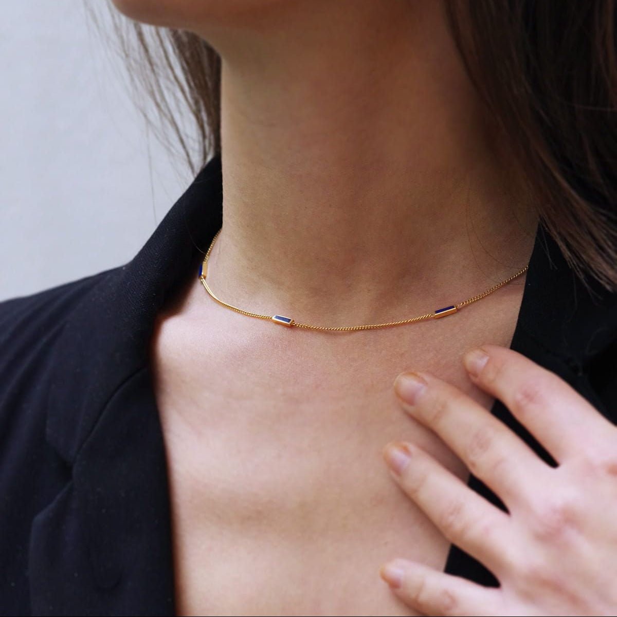 Collier Ras de Cou en or jaune et lapis - lazuli - Castafiore